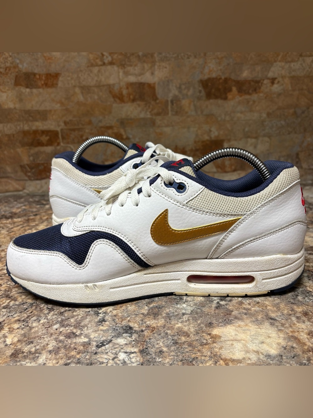 Nike Air Max 1 Essential USA Olympics White Metallic Gold Mid Navy Size 9.5 - Picture 7 of 9